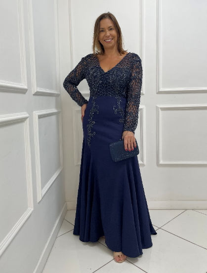 Vestido Azul Marinho Bordado no Tronco