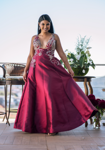 Vestido Marsala Princesa Bordado