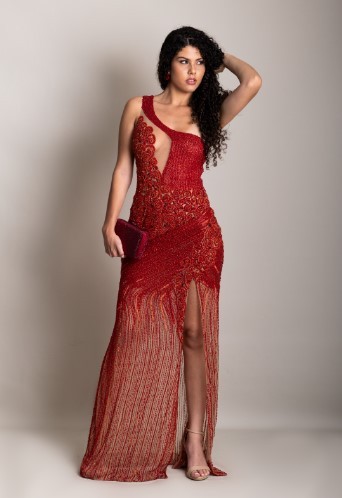 Vestido Pavão Bordado Vermelho com Fenda