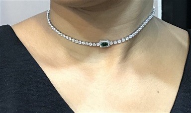 Colar Choker Prata com Pedra Verde
