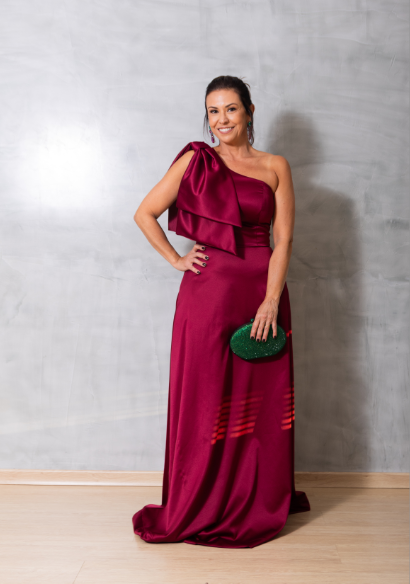 Vestido Marsala Laço