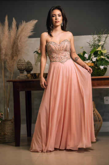 Vestido Rosa com Bordado Prata no Busto TQC