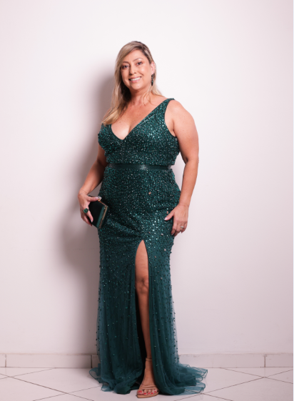 Vestido Verde Esmeralda Bordado Fenda