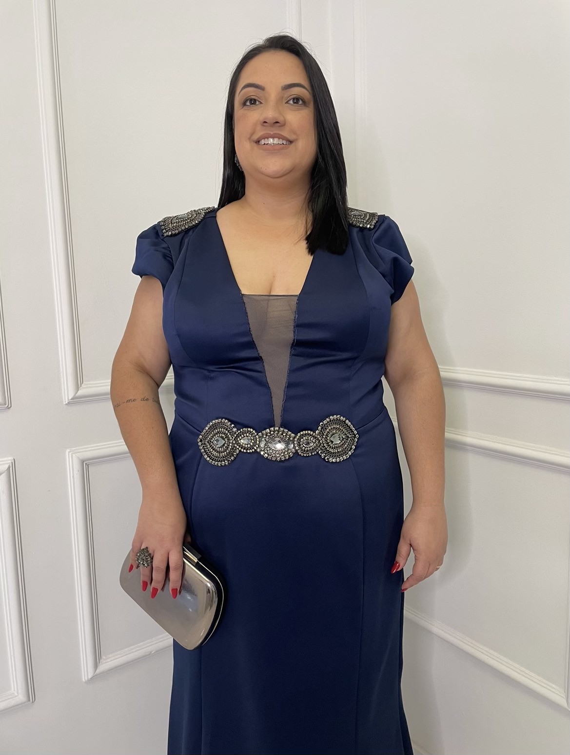 Vestido Marinho Bordado no Ombro e Cintura