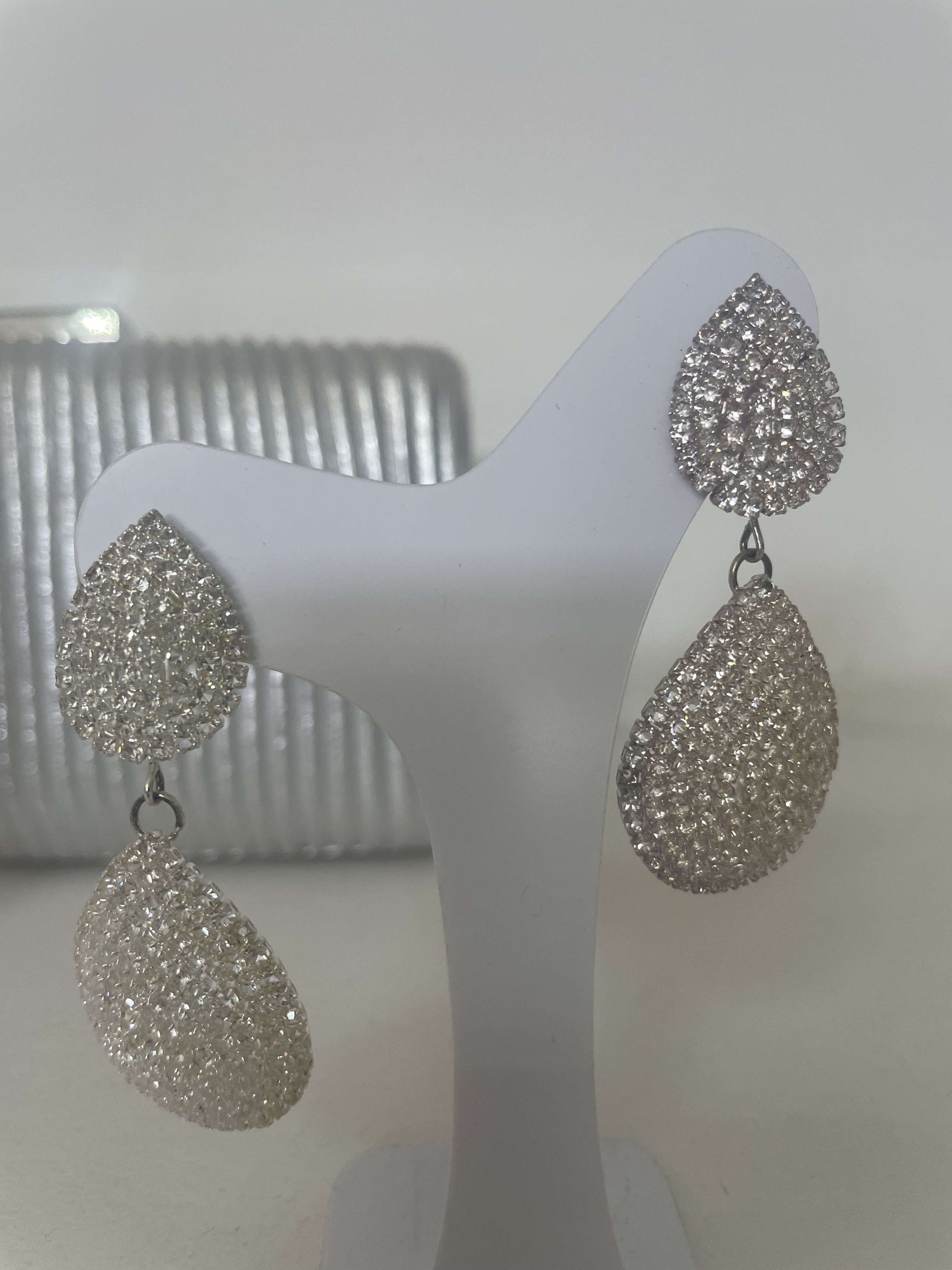 Brinco Strass Gota