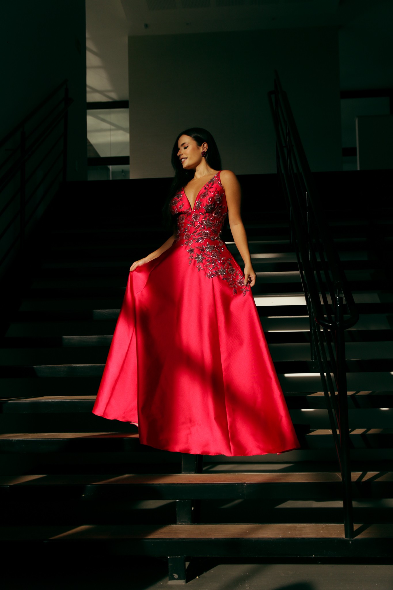 Vestido Melancia Bordado em Prata e Rosa