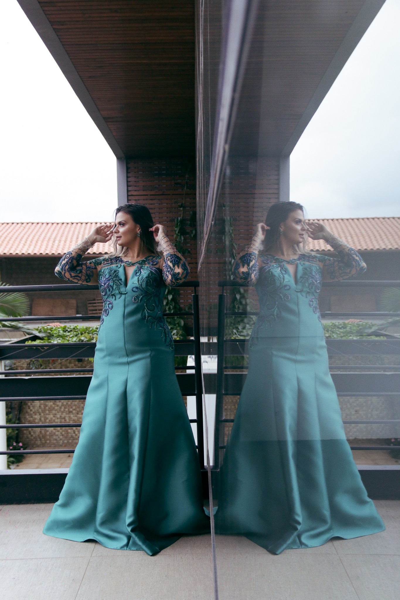 Vestido Verde Manga Longa Bordado