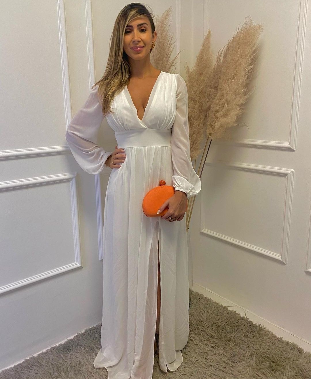 Vestido Branco Fluido Manga Longa