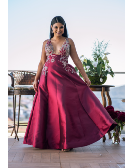 Vestido Marsala Princesa Bordado