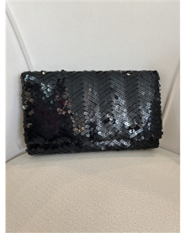 Clutch Preta de Paetê
