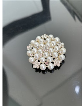 Broche Redondo de Pérolas e Strass