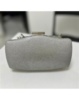 Clutch Prata com Textura