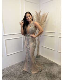 Vestido Nude em Renda Cinza e Bordado Prata