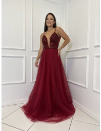 Vestido Marsala Saia Rodada de Tule com Tronco Bordado 