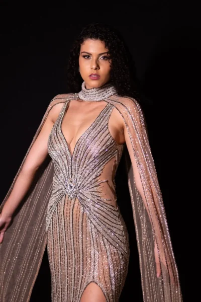 Longo Bordado de Strass Prata e Ônix Fenda - Imagem 2