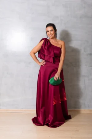 Vestido Marsala Laço