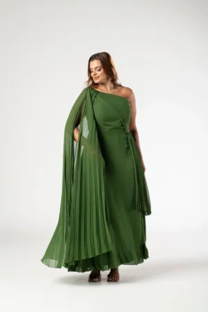 Vestido Verde Oliva Ombro Único Capa Plissado
