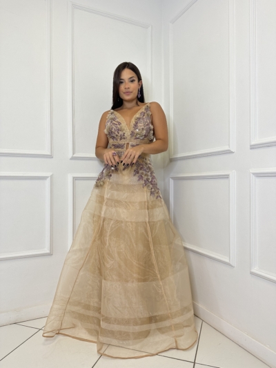 Vestido Nude com Aplicações em Flores 3D