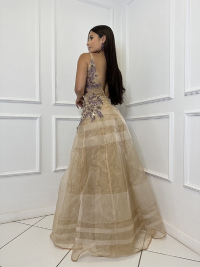 Vestido Nude com Aplicações em Flores 3D - Imagem 2