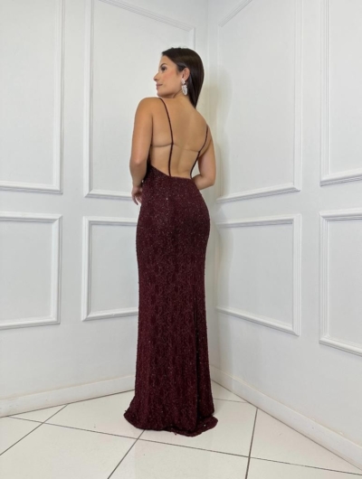 Vestido Marsala Bordado com Fenda - Imagem 2
