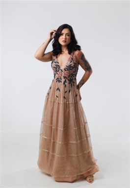 Longo Tule Dourado Bordado Rosa E Azul